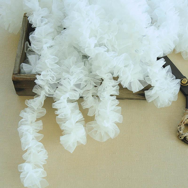 NEUES 5cm Breites Farbiges Netz Mittelfalten Rüschen Tüll Spitze Band DIY Kleid Rock Hut Dekoration Haustier Spielzeug Kleidung Nähzubehör