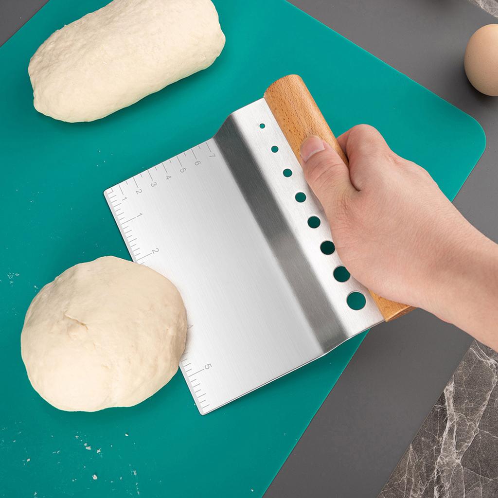 Dough Scraper Multifunctional Kitchen Tool Baking Tool with Handle for Dough and Pizza