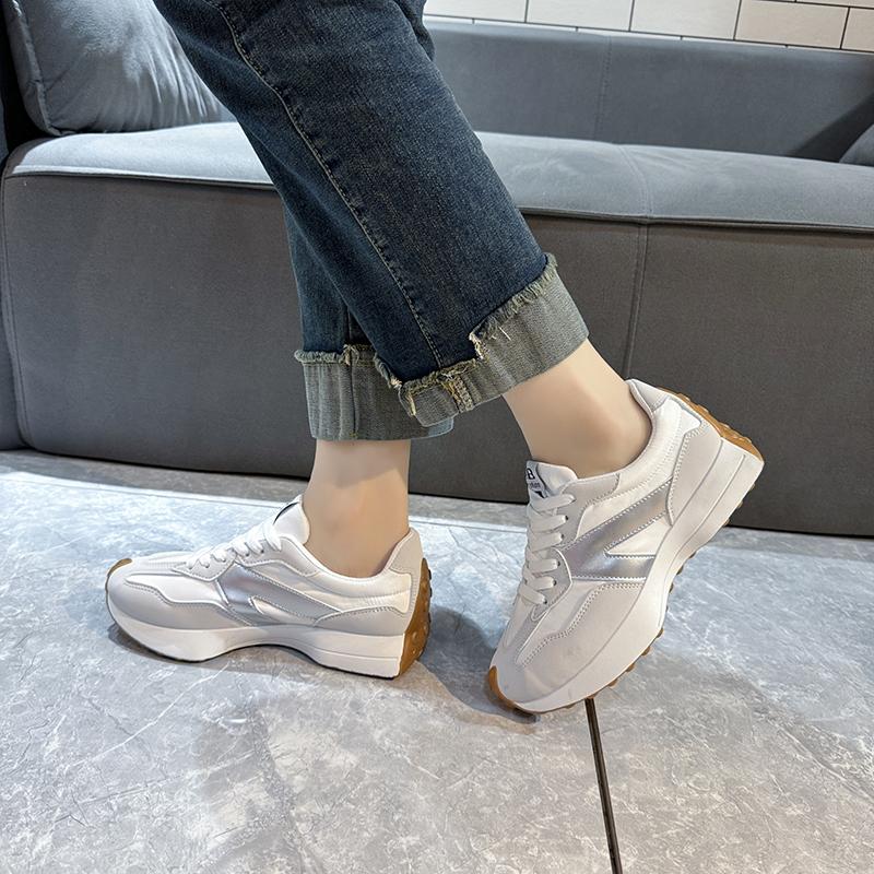 Fashion Women Sneakers New Summer Causal Breathable Sneakers Fashion Lace Up Breathable Sneakers Platform Outdoor Walking Designer Shoes
