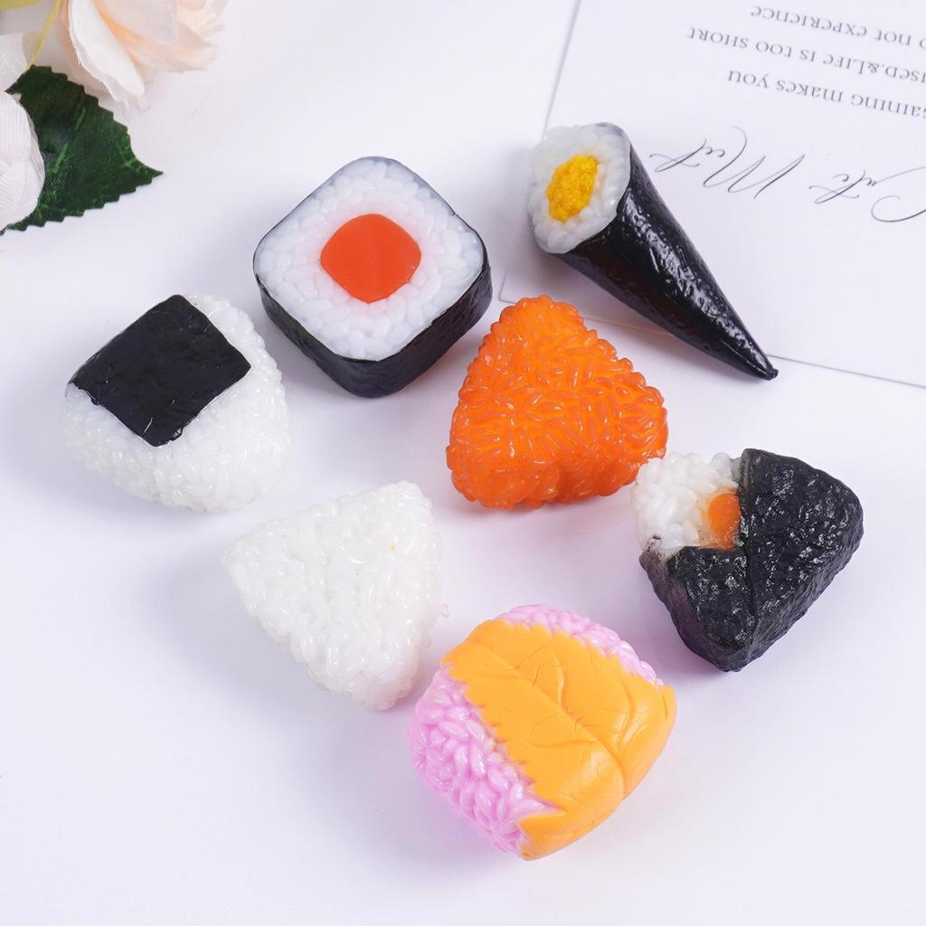 PVC Sushi Onigiri Keychain: Japanese Cuisine Nori-Wrapped Rice Bag Charm