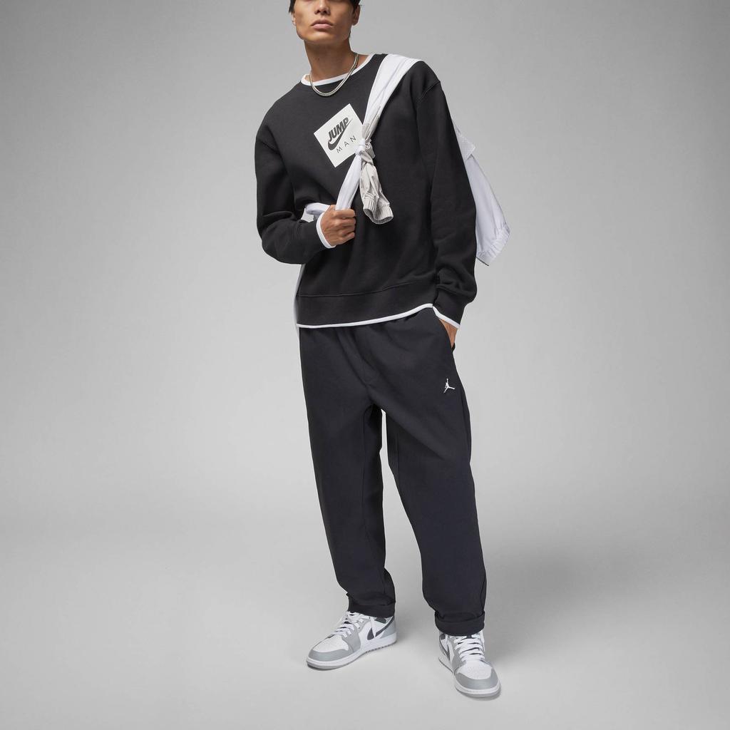 Jordan Contrast Logo Patch Crew Neck Pullover Sweatshirt Men Sweatshirt Black DV4524-010