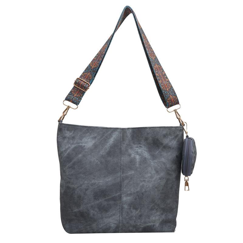 Summer New Simple and Fashionable Commuter Bag Women's Fashion Casual Large-capacity Shoulder Bag Simple Messenger Bag