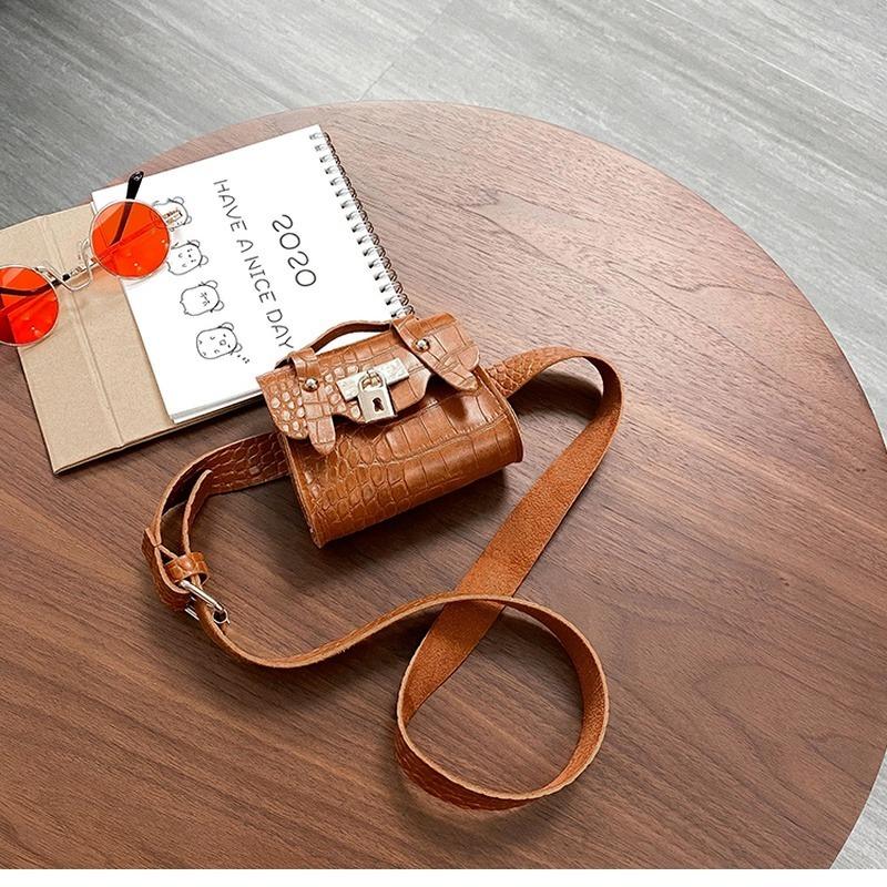 

Новые модные женские аксессуары Мини-сумка на пояс из крокодиловой кожи с карманом для помады Маленькая модная универсальная сумка на пояс 90cm коричневый