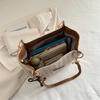 Ladies Tote Bag, Spacious Vacation Straw Woven Shoulder Bag, with Fixed Double Shoulder Straps And Chain Handle, for Shopping, Work, Travel