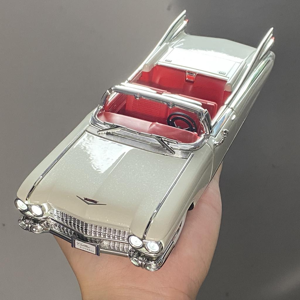 1:24 Cadillac Eldorado Biarritz 1959 Series 62 Classic Car Alloy Diecast Model Collect Hobby Model Ornaments Gift For Childrens