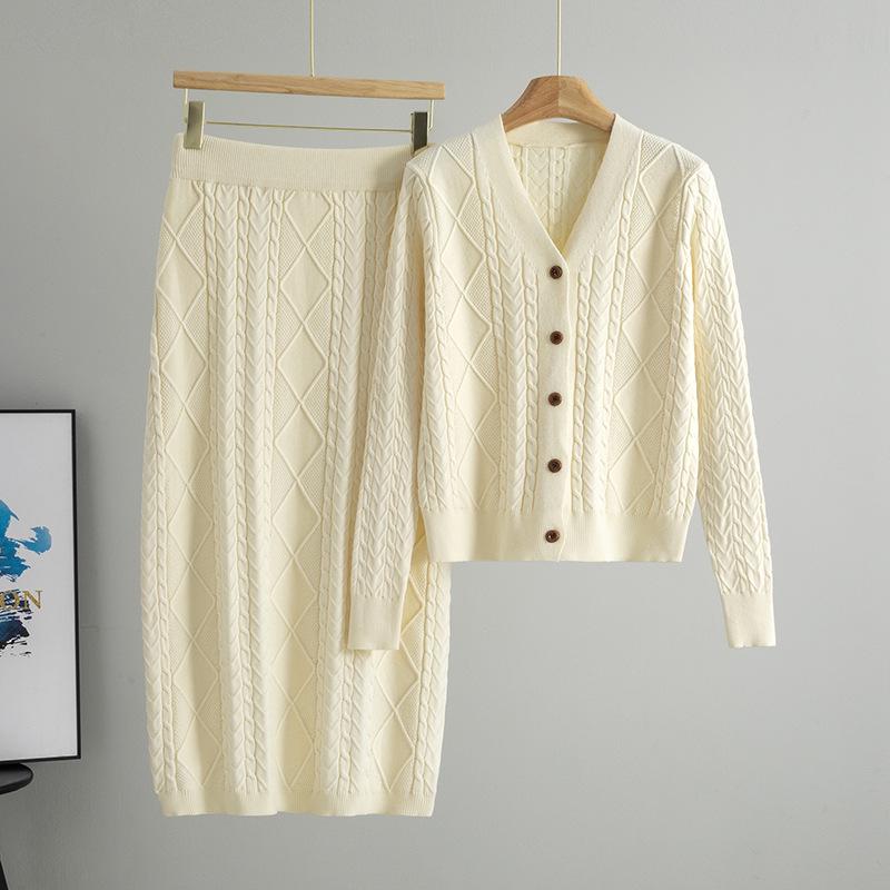 

Women s Retro Knitted Cardigan & Skirt Set - Spring/Autumn, Cable Knit Sweater, High-Waisted Skirt, Two-Piece Set One Size абрикосовий