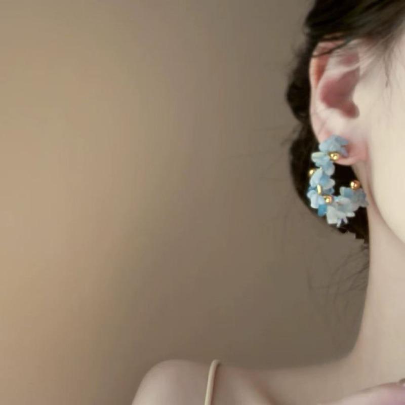 Silver needle flower oil drip diamond stud earrings summer small fresh blue earrings fashionable versatile high sense earrings women
