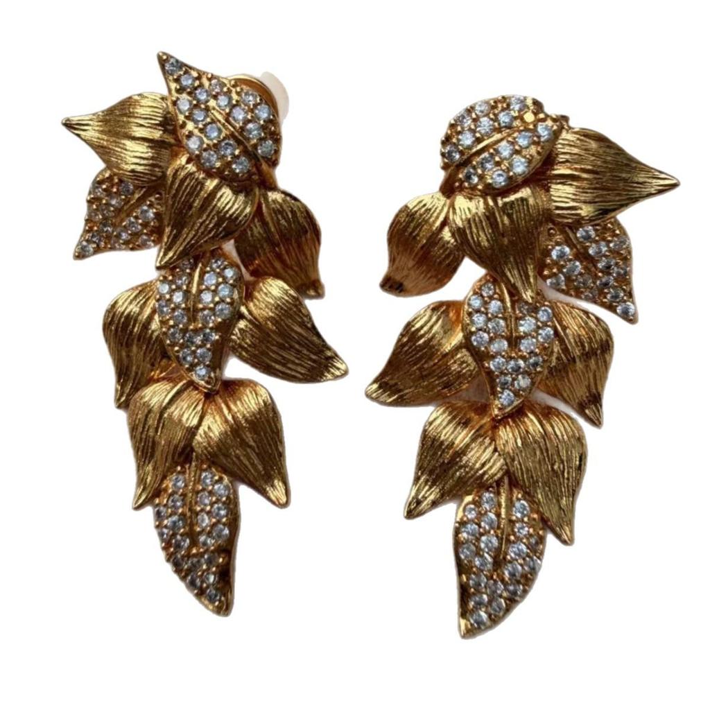 Elegant Rhinestone Leaf Stud Earrings for Women – Luxurious, Versatile Dangle Design