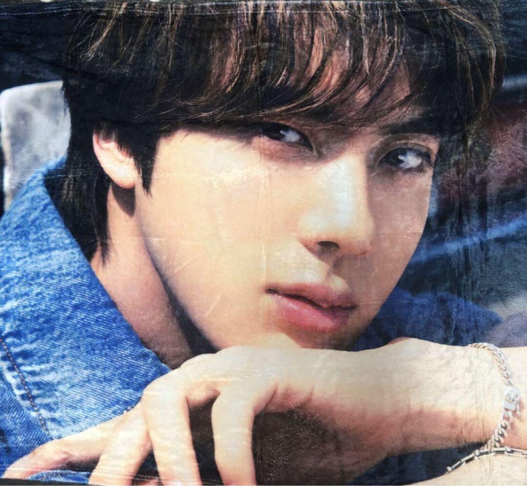 

[USED] BTS JIN Masternim Blanket, Blanket, Master Birthday