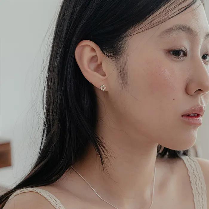 Petal earring