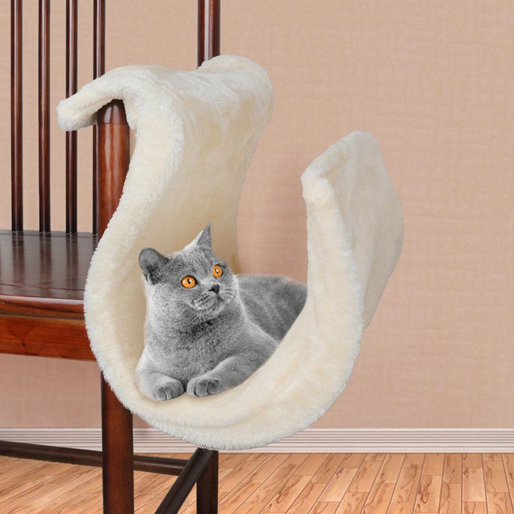 Hanging Radiator Bed for Cats and Small Dogs Plush Basket with Metal Frame Offering Warmth and Relaxation Indoors