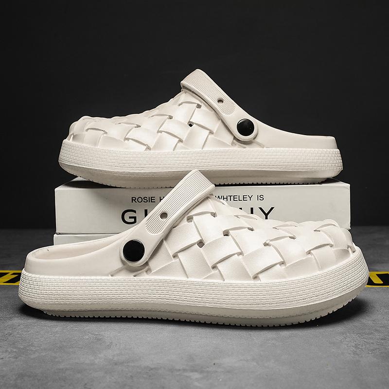 2025 Summer New Men's Fashion Comfortable Soft Light Casual Slippers Home Seaside Beach Non-slip Driving Office Baotou Slippers