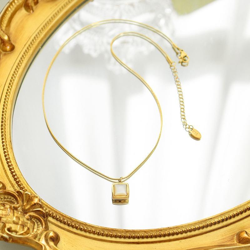 Square White Mother Of Pearl Pendant Minimalist Gold Plated Titanium Steel Necklace For Women
