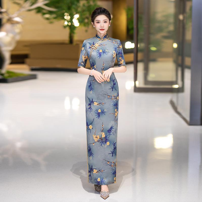 New Chinese cheongsam skirt, improved version of retro Republic of China style dress, elegant temperament, slim and thin cheongsam dress