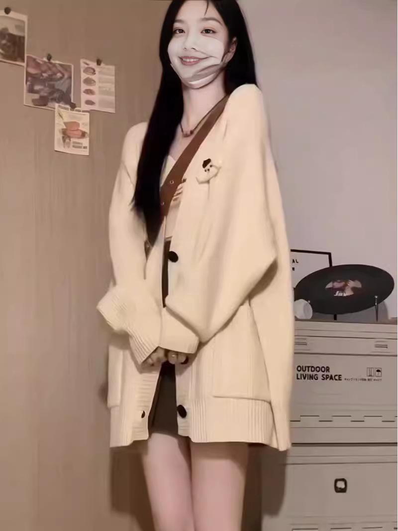 

Женский утолщенный вязаный кардиган с V-образным вырезом - свободный, мягкий, с длинным рукавом, повседневный свитер средней длины One size грязно-белый