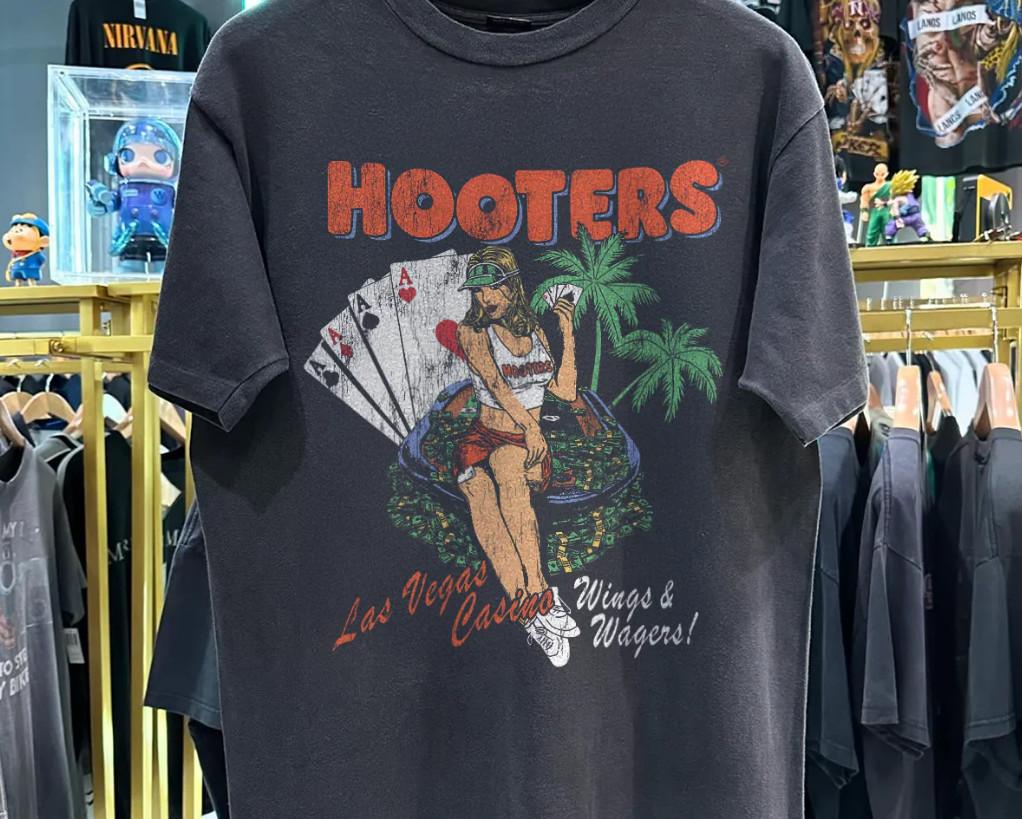 Y2K Hooter 'Wings And Wagers' Las Vegas Rare Washed Black T-Shirt