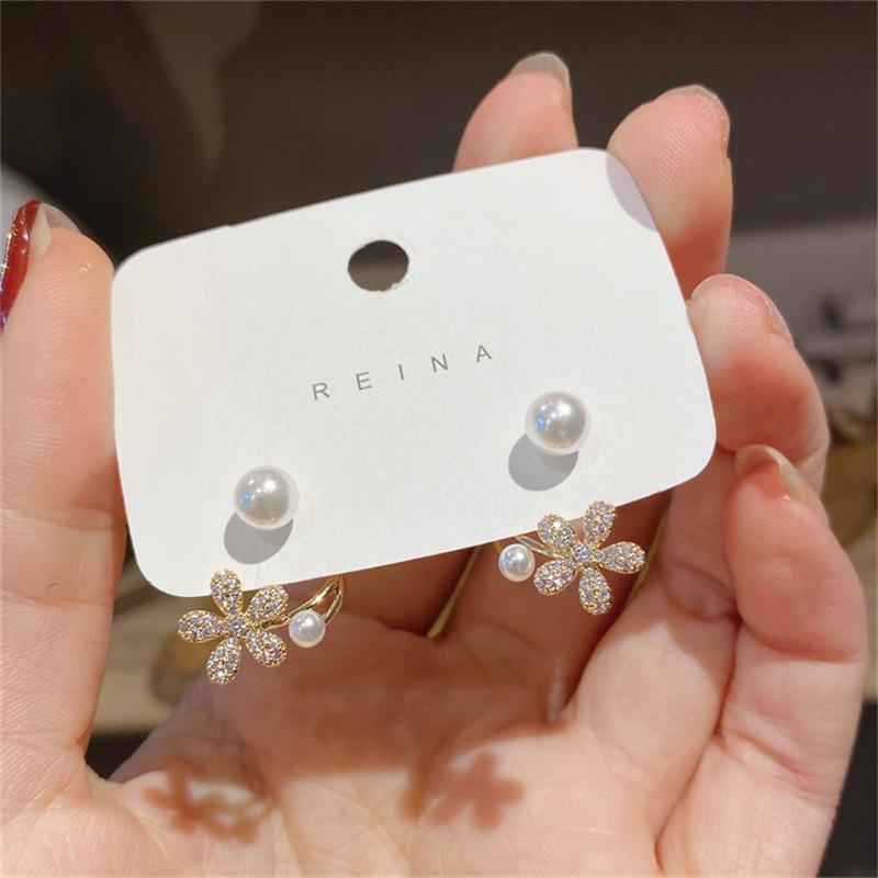

Korean Version Earrings Niche Design Pearl Flower Earrings 2022 New Trendy Light Luxury Two-wear Small Earrings Women s Clothing