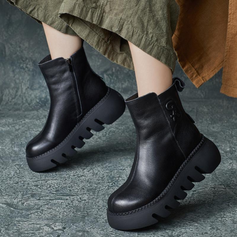 Women's Boots 2026 New Handmade Cowhide British Style Round Toe Short Boots with Side Zipper Thick Sole Women's Boots
