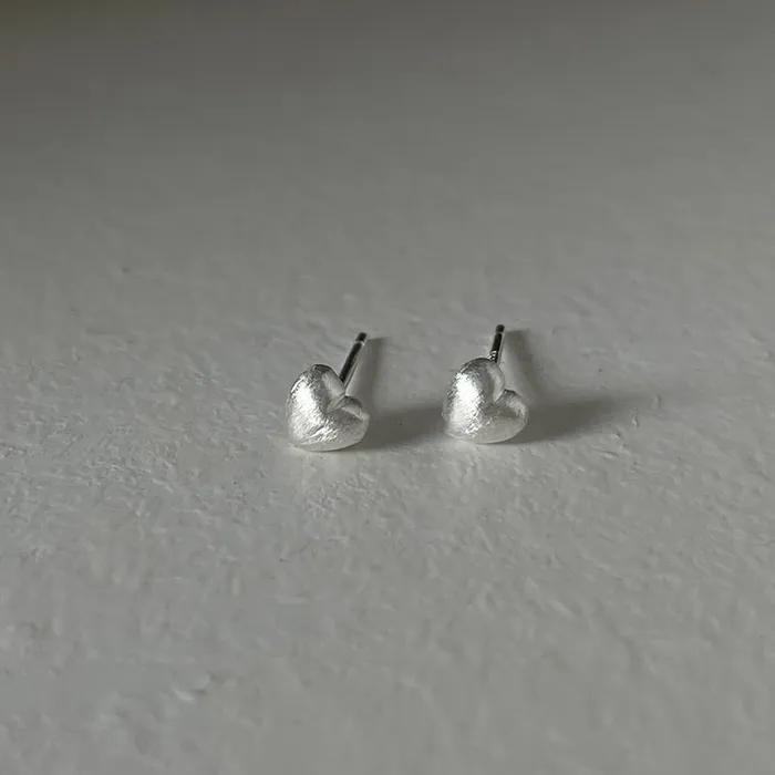 Matte Sensual Heart Stud Earrings