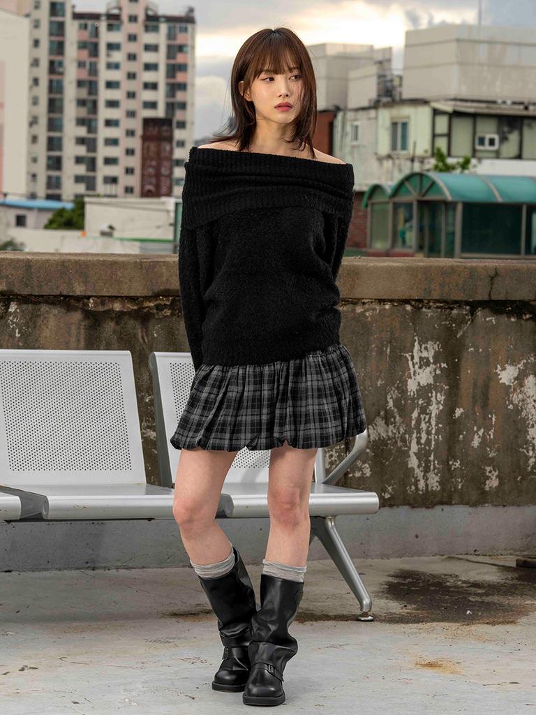 THE GREEN LAB Off-Shoulder Boucle Knit [Black]