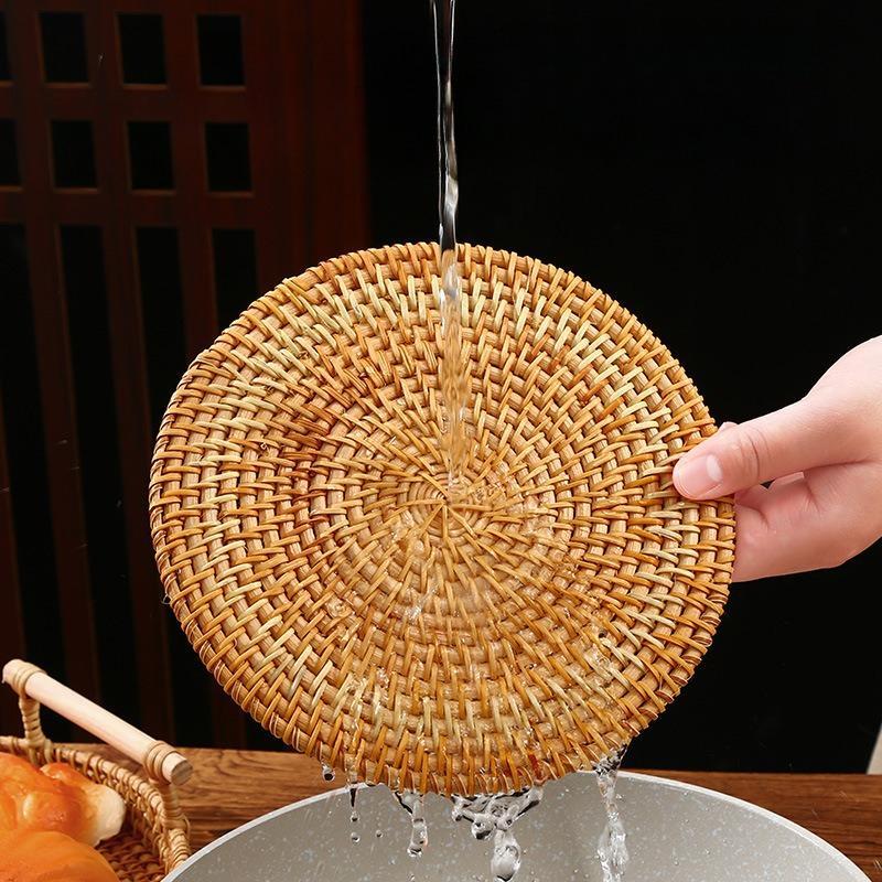 Cup Mat Round Natural Rattan Hot Pad ,Hand Woven Hot Insulation Placemats Table Padding Kitchen Decoration Accessories