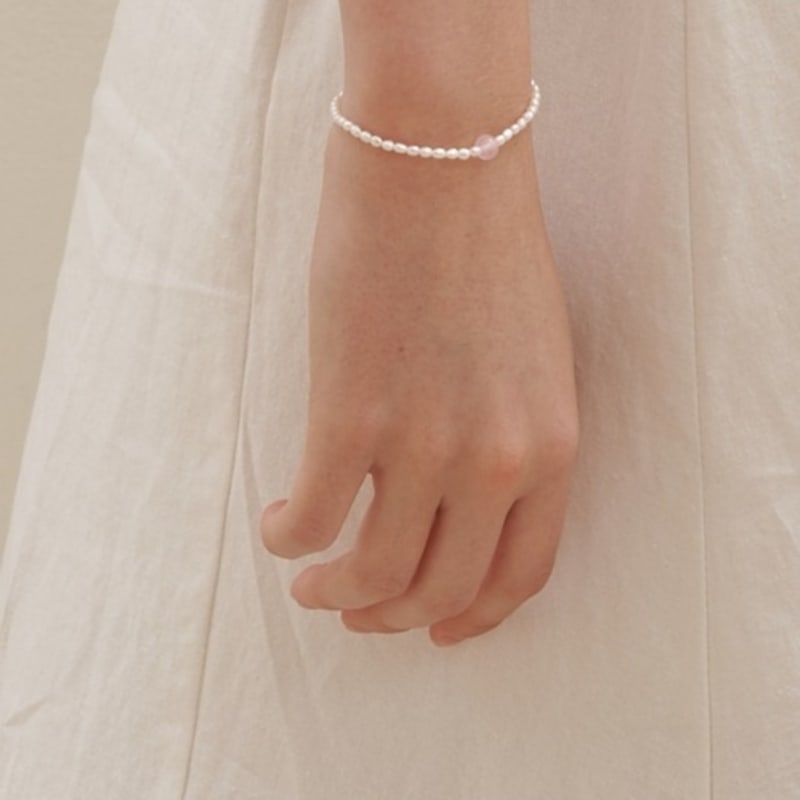LOVE ME MONSTER Petit Rice Pearl Bracelet