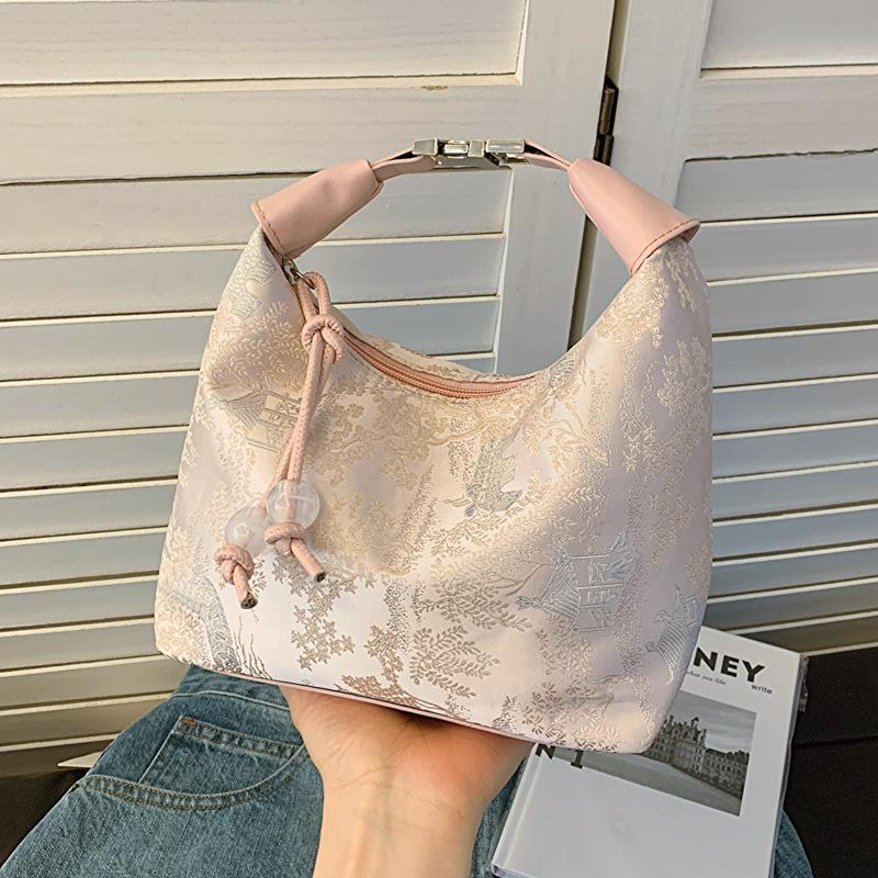 Niche Embroidery New Chinese Bag Women 2025 New Summer Shoulder Messenger Bag Guofeng Handbag Dumpling Bag