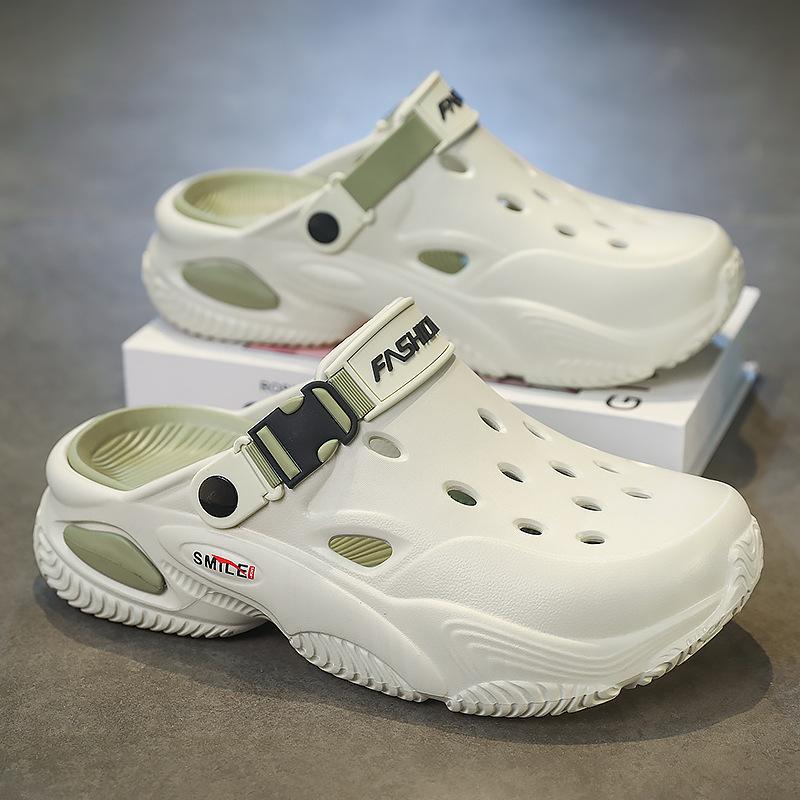 Hole shoes men's trendy summer wear casual slippers sports driving two wear teenagers beach sandals 2025 new