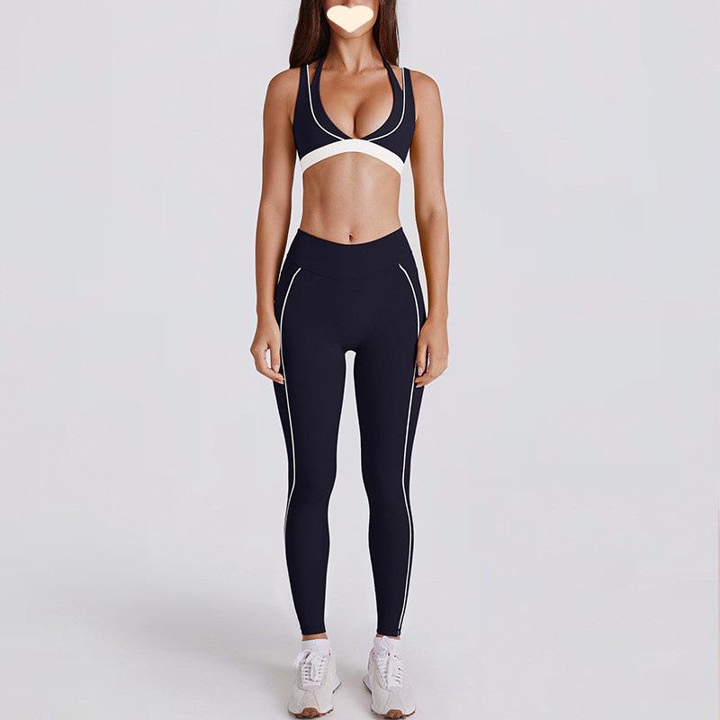 Q1R Two-Piece Color Block Fitness Shorts & V-Neck Halter Sports Bra Yoga Set - Quick-Drying & Breathable
