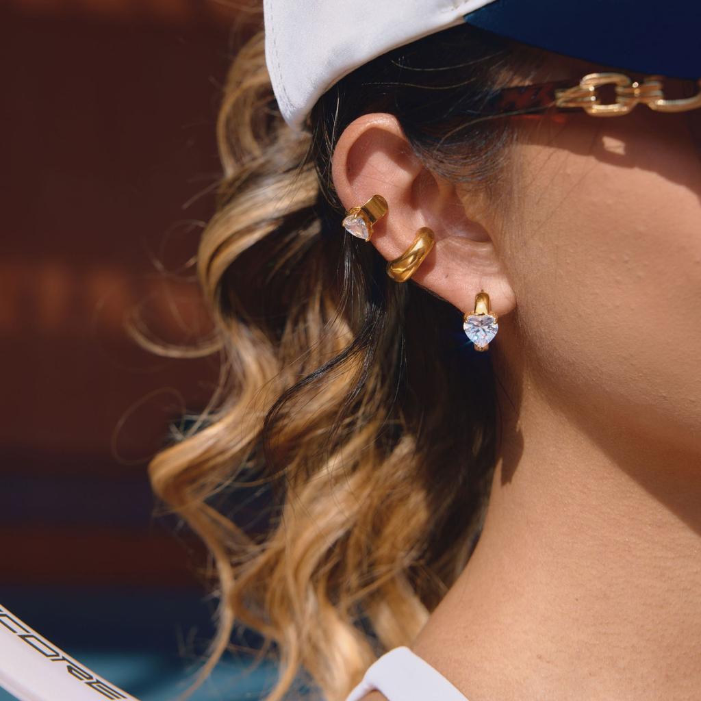 European and American stainless steel zircon earrings, earrings, earbone clips, and titanium steel without earholes.
