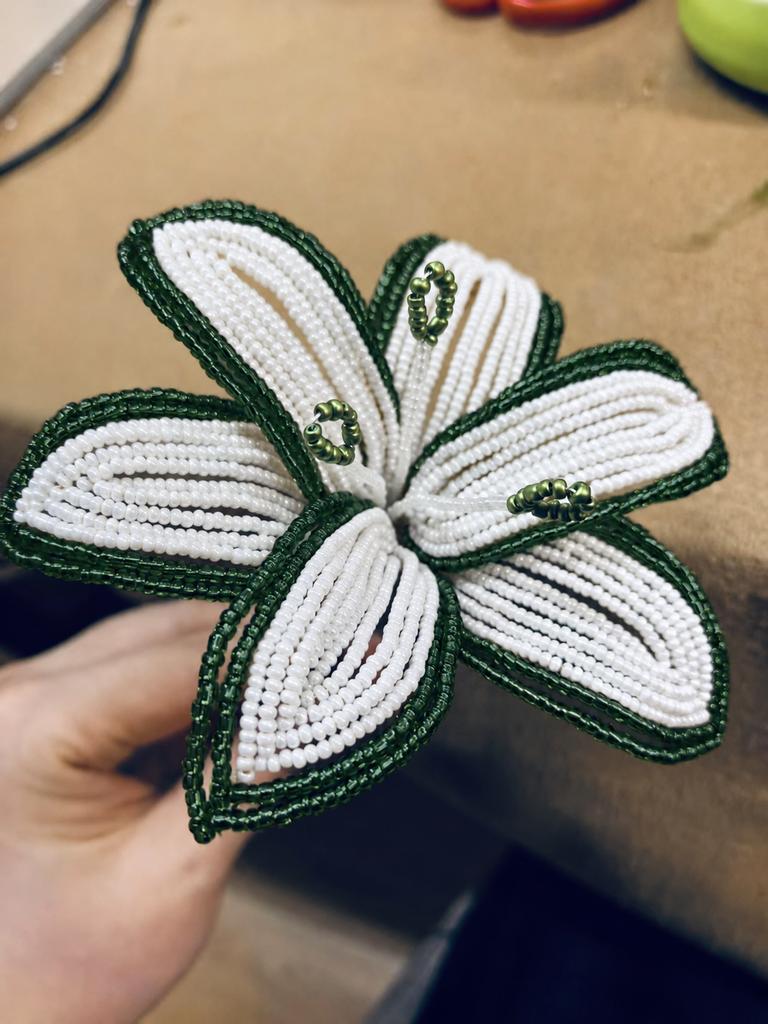 2026 Premium Lily Bead Flowers Beaded Flower Bouquet New Year Floral Arrangement Christmas Decoration Boutique Home Decor
