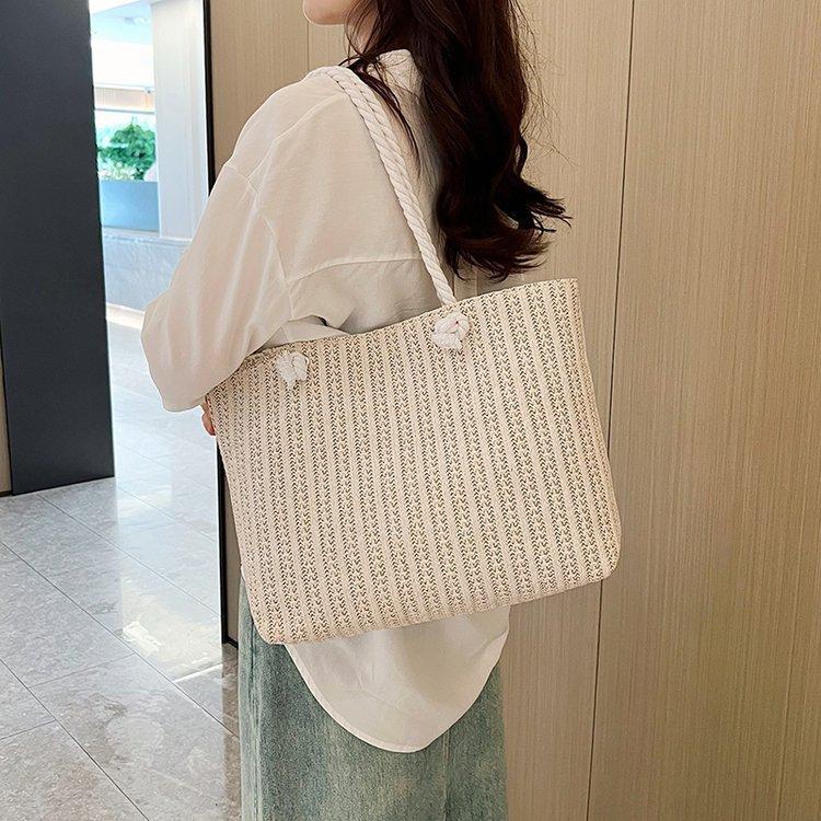 Fashion Large Capacity Shopper Shoulder Bag for Women Straw Woven Handbag Summer Beach Woven Simple Tote Bag