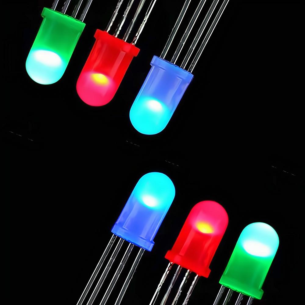 100 Stück LED-Emitting Diodes Min F5 5 mm runde Lampenperle 4-polige diffuse Glühbirne RGB dreifarbige gemeinsame Kathode Dekoration Atmosphäre Neon