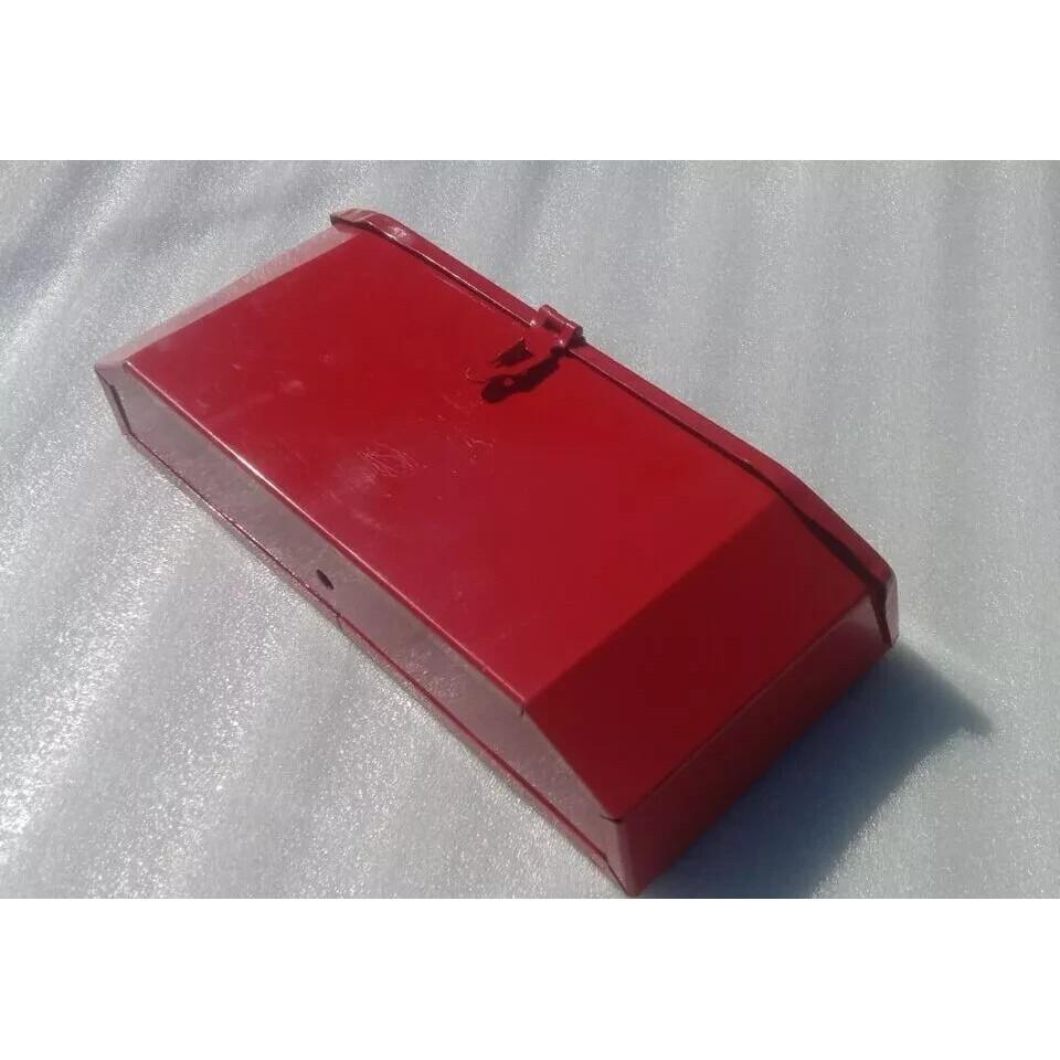 Caja de herramientas (Metal) para Tractores MASSEY FERGUSON - Universal