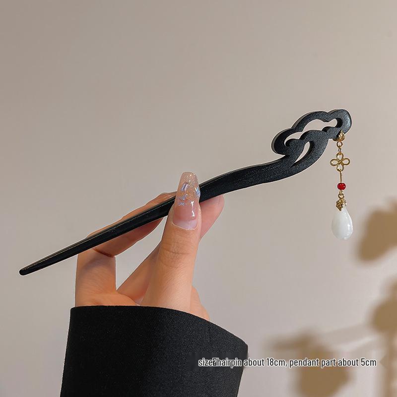 Exquisite Vintage-Inspired Tassel Hairpin for Women - Elegant Hanfu Cheongsam Style Headdress