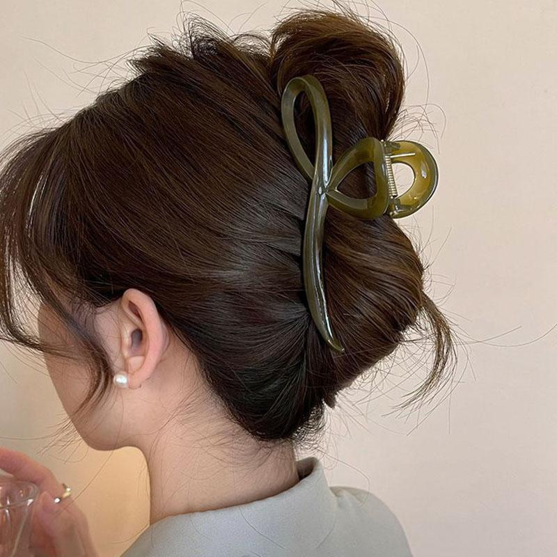 Pince à cheveux géométrique creuse couleur unie coréenne pour femmes Pince à cheveux simple Épingles à cheveux Grande pince crabe Accessoires pour cheveux Coiffure