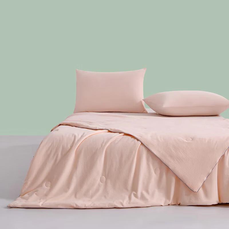 Fang Wang Pearl Luster Knitted Summer Quilt