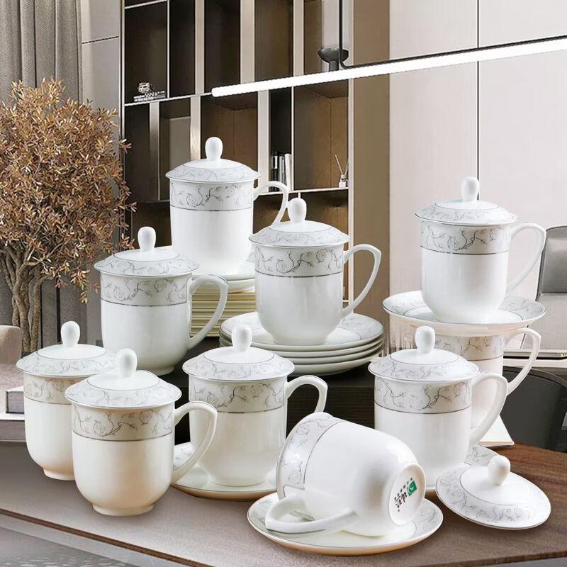 Chinese Style Tangshan Bone China Tea Cup with Lid