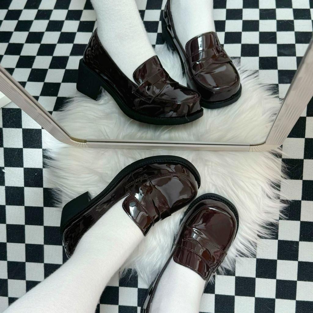 Original Girls college JK shoes 2025 Round Toe Glossy black uniform shoes Low Heels Women's Patten Leather Flats Cosplay Loafers