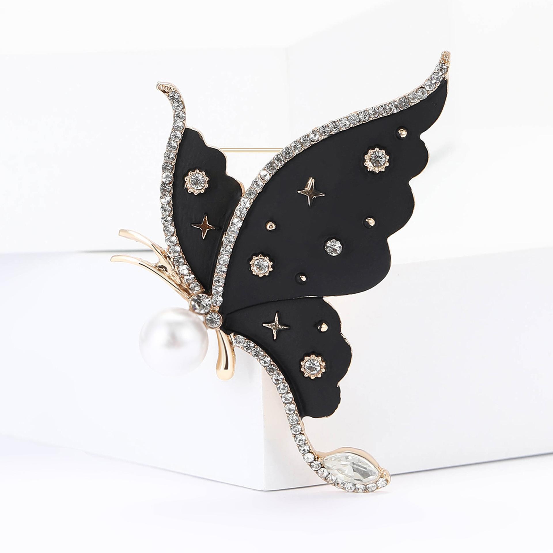 

Новая изысканная брошь-бабочка из жемчуга из сплава, высококачественный универсальный аксессуар в виде цветка на грудь чёрный