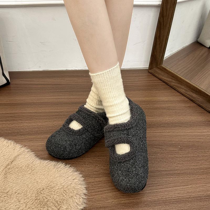 Fleece Lined Women Mary Jane Shoes Comfort Round Toe Soft Sole Shoes Outdoor Warm Autumn Winter Ladies Flats Shoes