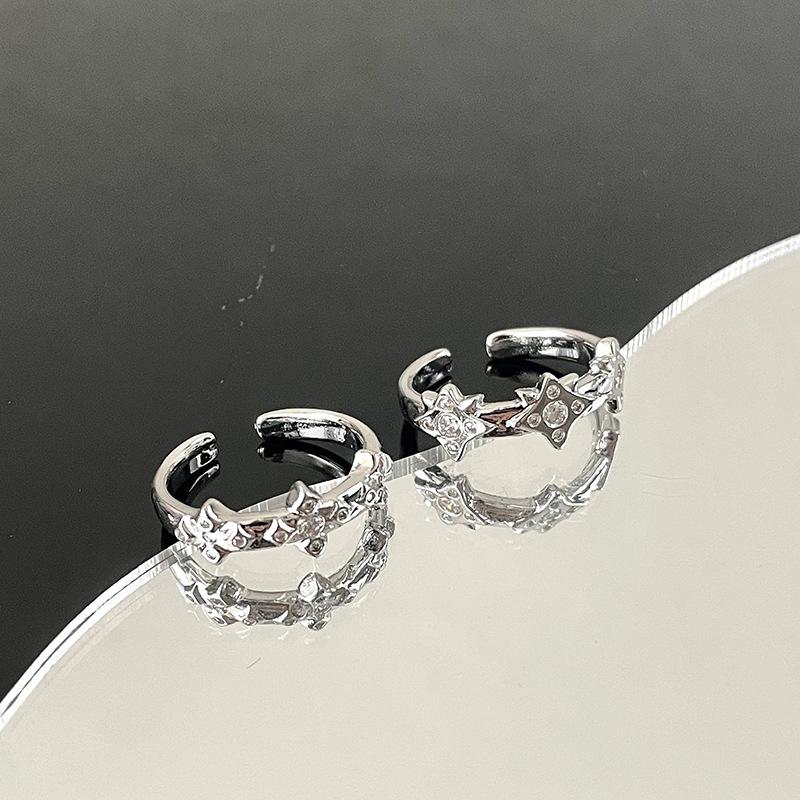 Cold Wind Tetragonal Star Ring Female Niche Design Gam Tide Jewelry Personalized Fashion Couple Ring High Sense