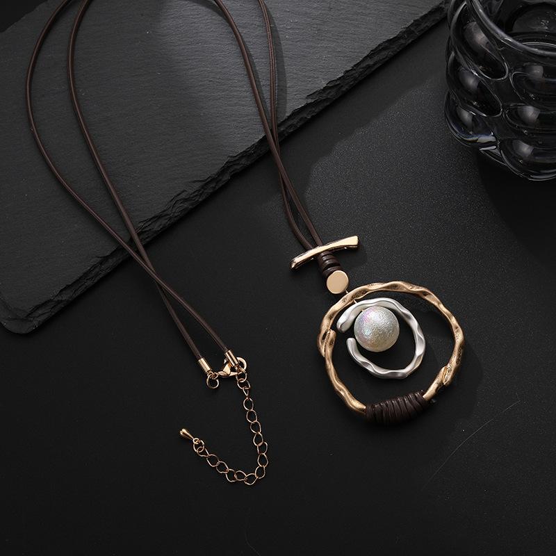 Long Sweater Chain Round Vintage Ladies Fashion Metal Pendant Necklace