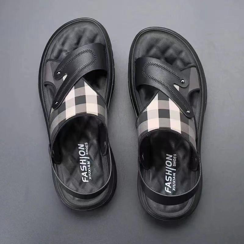 Fashion Men's Sandals 2025 Summer Fashion Beach Shoes Men Driving Outwear Sandals Trendy Leather Soft Sole Anti Slip Man Slippers