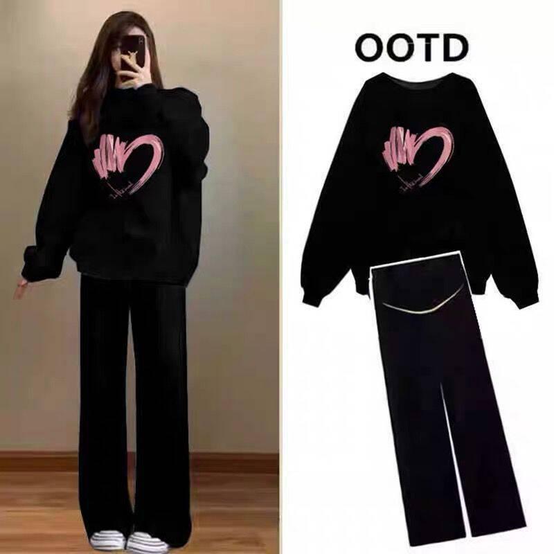 

Autumn & Winter Fleece-Lined Maternity Sweatshirt & Maternity Pants Set M