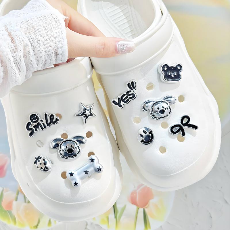 

Cute Cartoon Cat Shoe Charms For Girls Kids Kawaii Bunny Heart Decorations Pvc Shoe Accessories For Clog Sandals Birthday Gift A15