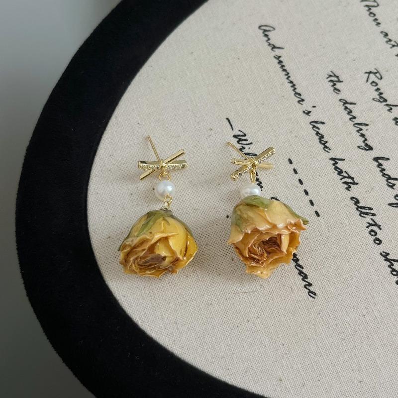 Natural Rose Flower Earrings for Women - Elegant Court Style Freshwater Pearl Stud Earrings - Handcrafted Earrings