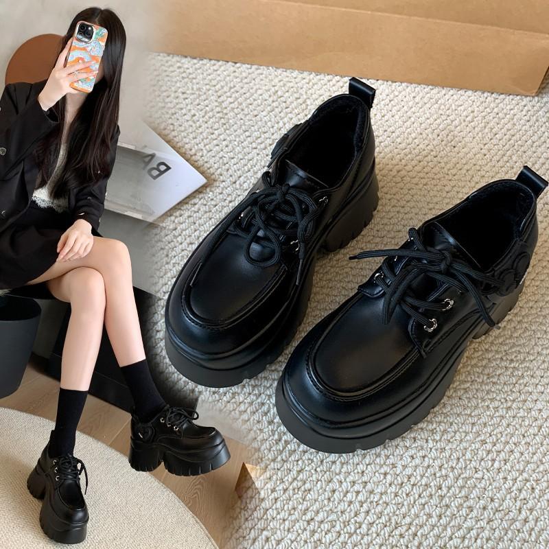 

Осенние новые модные бархатные туфли на толстой подошве, увеличивающие рост, на шнуровке, в студенческом стиле, из маленькой кожи 40