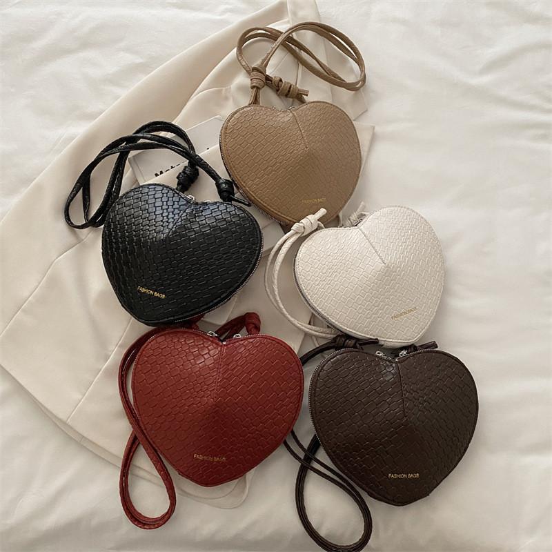 Fashion Casual Pu Heartshaped Crossbody Bag With Inner Zipper Pocket For Women
