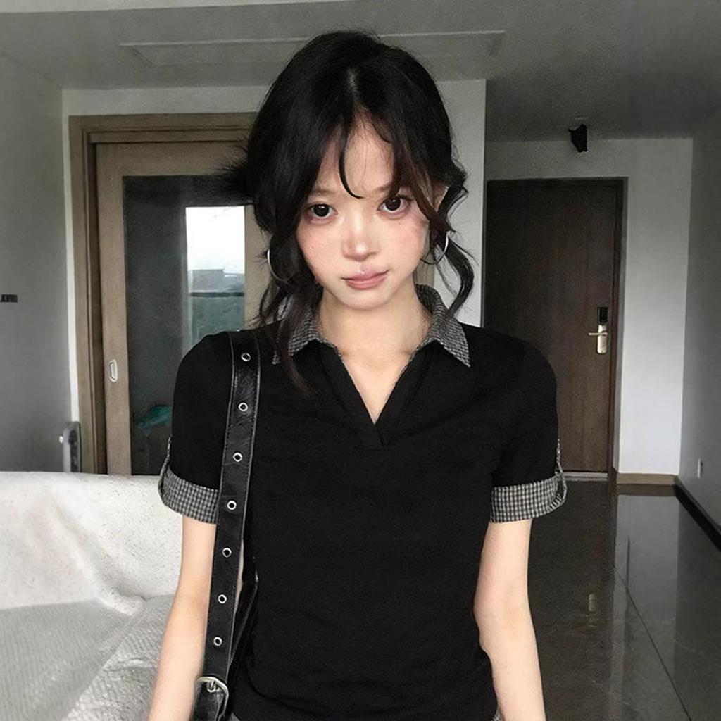 Black plaid splicing polo collar half-sleeved T-shirt women's summer academy style design sense niche fake two-piece top
